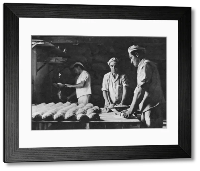 Framed Print : German prisoners in Britain, baking bread, 1946 Framed Print : German prisoners in Britain, baking bread, 1946