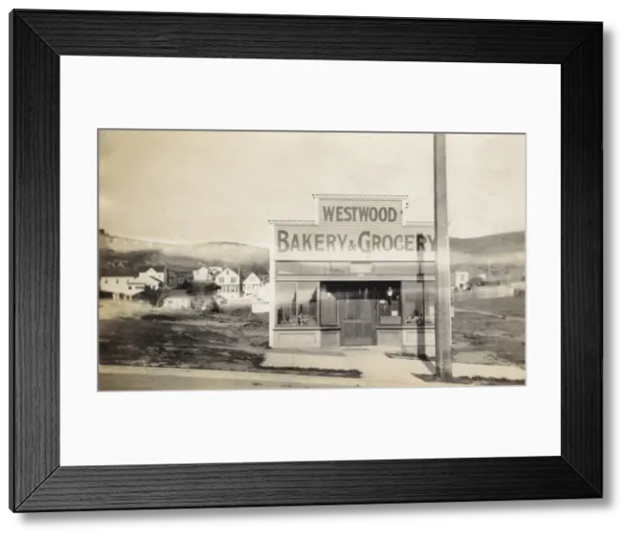 Framed Print : Solitary shop at Westwood, California, USA Framed Print : Solitary shop at Westwood, California, USA