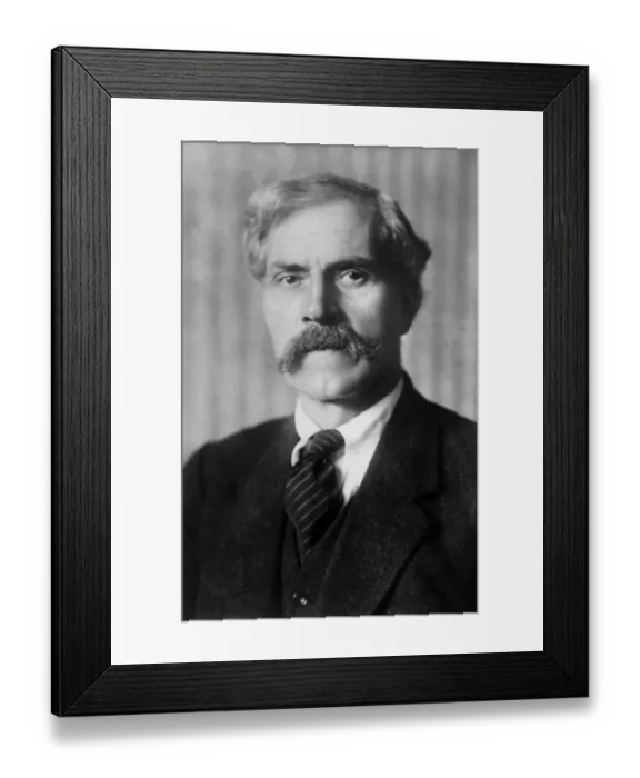 Framed Print : Portrait photograph of Ramsay MacDonald Framed Print : Portrait photograph of Ramsay MacDonald