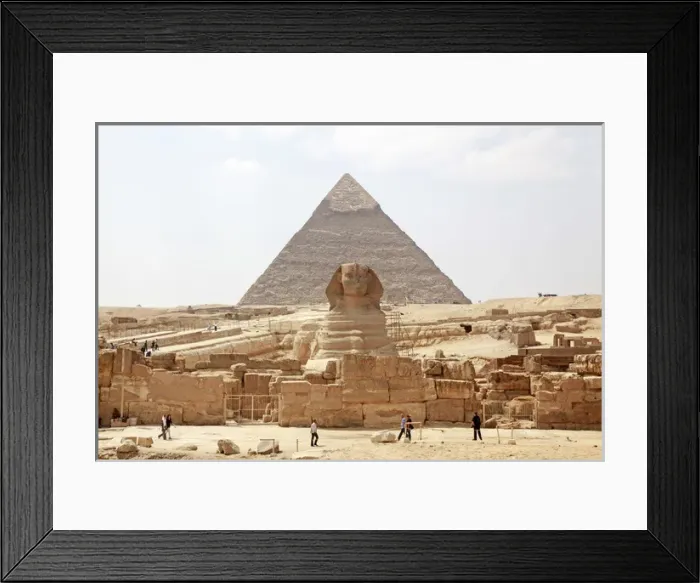 Framed Print : Pyramid of Khafre and the Sphinx in Cairo, Egypt Framed Print : Pyramid of Khafre and the Sphinx in Cairo, Egypt