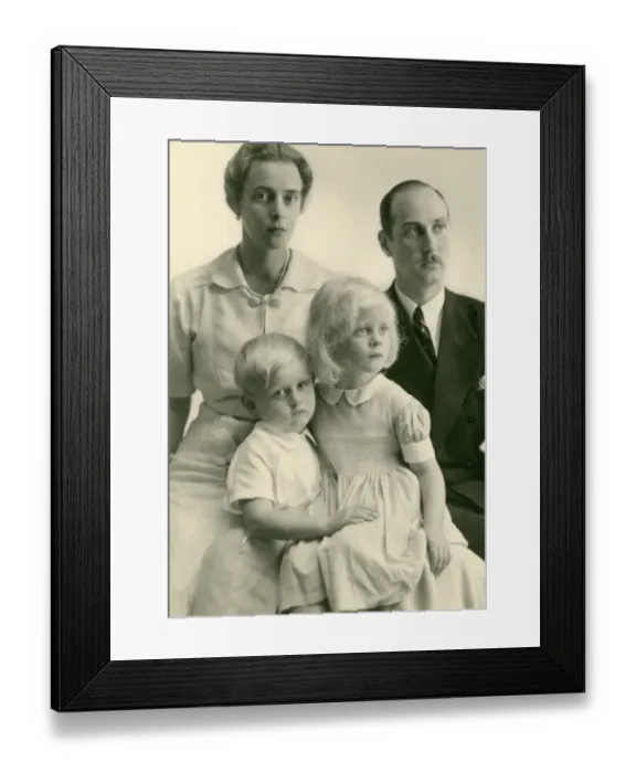 Framed Print : Princess Theodora of Greece & family Framed Print : Princess Theodora of Greece & family