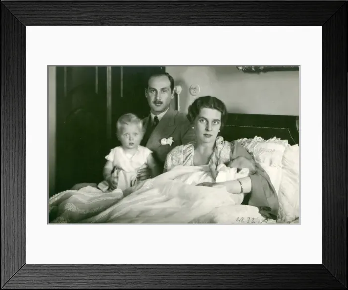 Framed Print : Princess Theodora of Greece & family Framed Print : Princess Theodora of Greece & family