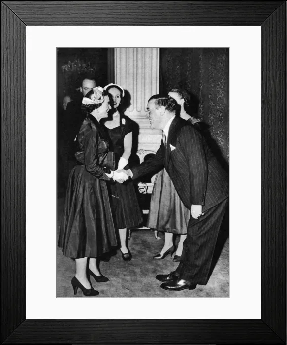 Framed Print : Norman Hartnell & Duchess of Gloucester at Mansion House Framed Print : Norman Hartnell & Duchess of Gloucester at Mansion House