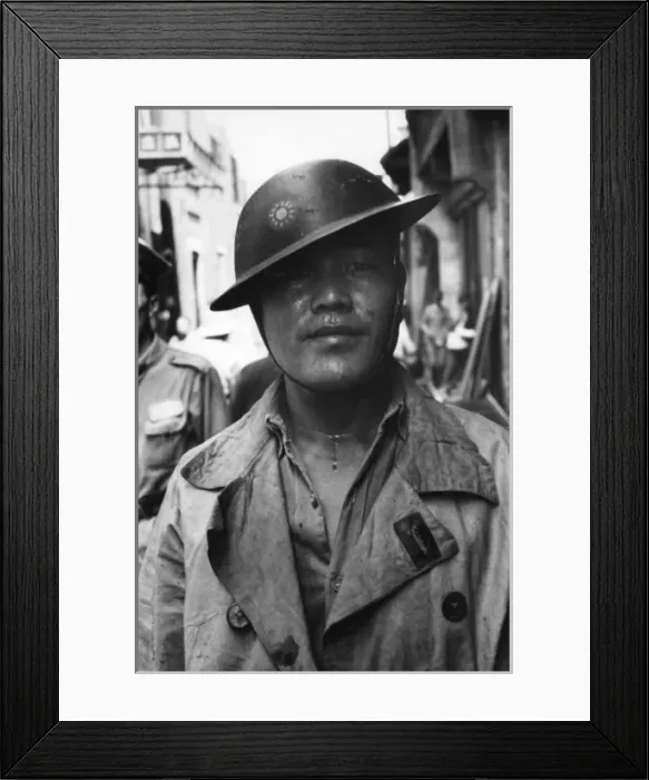 Framed Print : Wuhan policeman Framed Print : Wuhan policeman