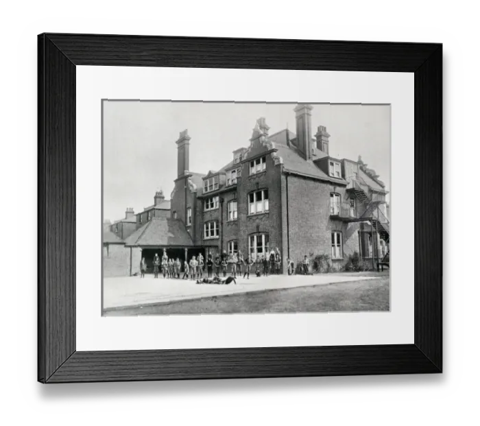 Framed Print : Kitchener Memorial Home, Hornsey, London Framed Print : Kitchener Memorial Home, Hornsey, London