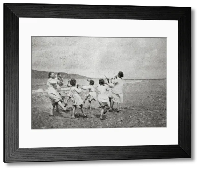 Framed Print : Children from Scholfield Home, Wavertree, at Conway Framed Print : Children from Scholfield Home, Wavertree, at Conway