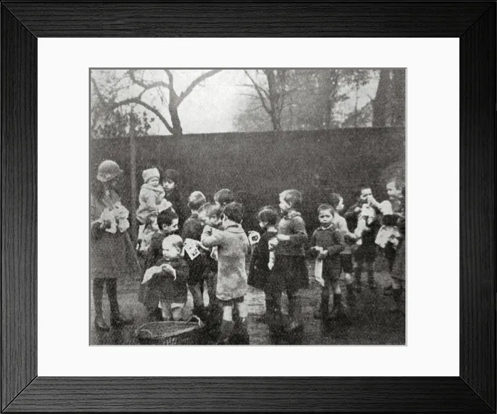 Framed Print : Stockwell College Girls / St Elizabeths Home, Clapham Framed Print : Stockwell College Girls / St Elizabeths Home, Clapham