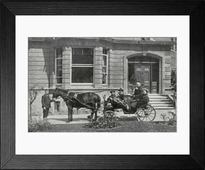 Framed Print : NCH Home, Chipping Norton, Oxfordshire Framed Print : NCH Home, Chipping Norton, Oxfordshire