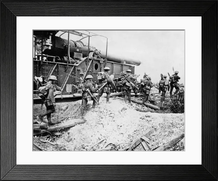 Framed Print : British wiring party passing large gun, Arras, WW1 Framed Print : British wiring party passing large gun, Arras, WW1