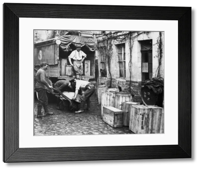 Framed Print : French soldiers removing wine for safe keeping, WW1 Framed Print : French soldiers removing wine for safe keeping, WW1