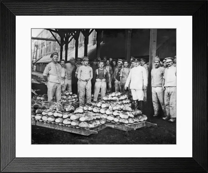 Framed Print : Newly baked bread for the Western Front, WW1 Framed Print : Newly baked bread for the Western Front, WW1