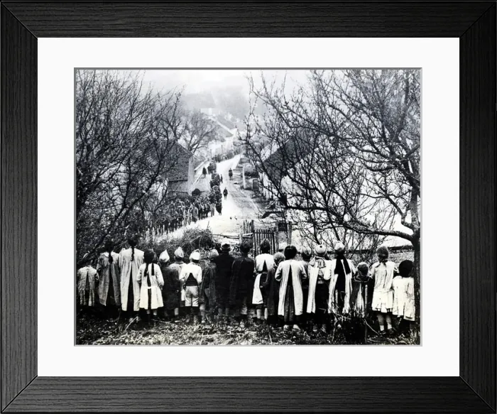 Framed Print : French children welcoming American troops, WW1 Framed Print : French children welcoming American troops, WW1