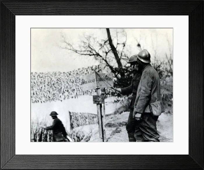 Framed Print : American troops on the Western Front, WW1 Framed Print : American troops on the Western Front, WW1