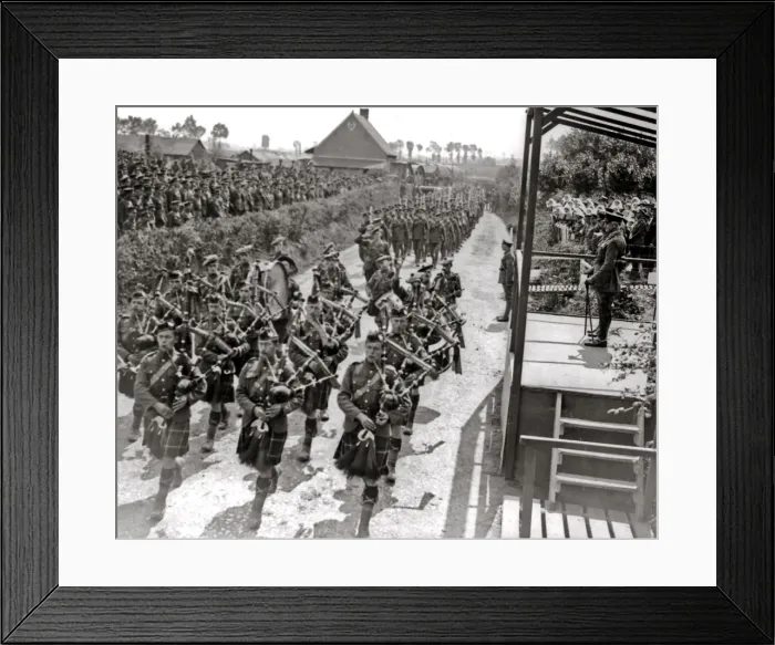 Framed Print : King George V visiting France, WW1 Framed Print : King George V visiting France, WW1