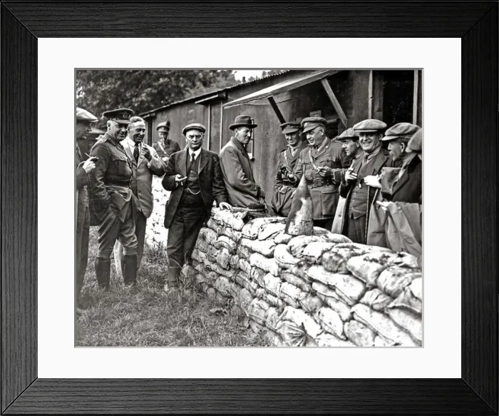 Framed Print : Canadian journalists visit France, Western Front, WW1 Framed Print : Canadian journalists visit France, Western Front, WW1