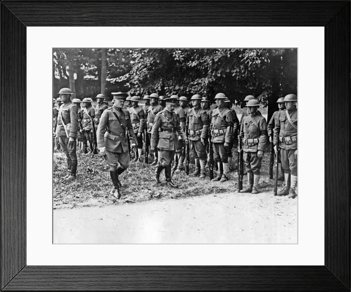 Framed Print : King George V with troops, Western Front, WW1 Framed Print : King George V with troops, Western Front, WW1
