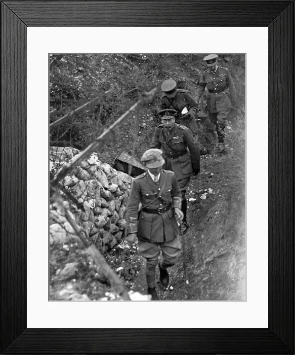 Framed Print : King George V touring battlefield, Western Front, WW1 Framed Print : King George V touring battlefield, Western Front, WW1