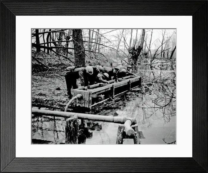 Framed Print : British soldiers filling water cans, Western Front, WW1 Framed Print : British soldiers filling water cans, Western Front, WW1