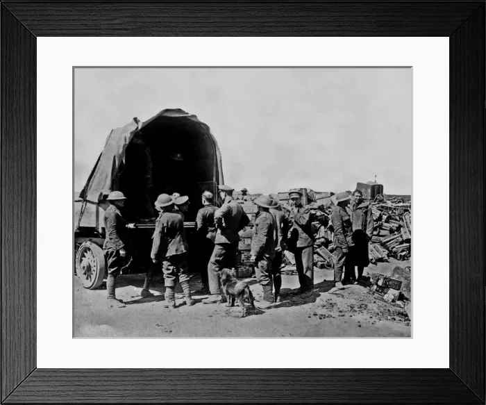 Framed Print : British soldiers unloading ammunition from lorry, WW1 Framed Print : British soldiers unloading ammunition from lorry, WW1