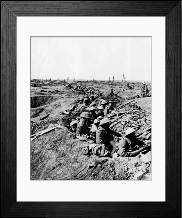 Framed Print : British troops waiting to advance, Western Front, WW1 Framed Print : British troops waiting to advance, Western Front, WW1