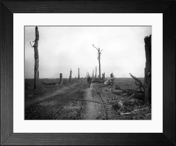 Framed Print : Amiens-St Quentin road, France, Western Front, WW1 Framed Print : Amiens-St Quentin road, France, Western Front, WW1