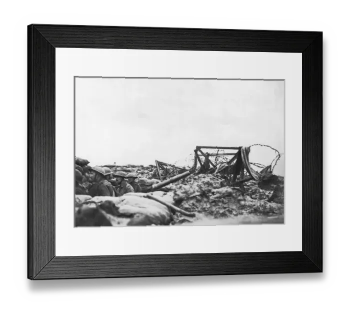 Framed Print : British trench with Lewis gun, Western Front, WW1 Framed Print : British trench with Lewis gun, Western Front, WW1