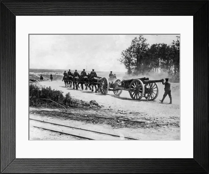 Framed Print : Australian troops transporting heavy gun, WW1 Framed Print : Australian troops transporting heavy gun, WW1