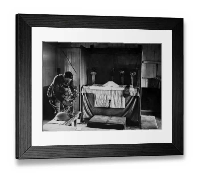Framed Print : British army padre in makeshift church, Western Front, WW1 Framed Print : British army padre in makeshift church, Western Front, WW1