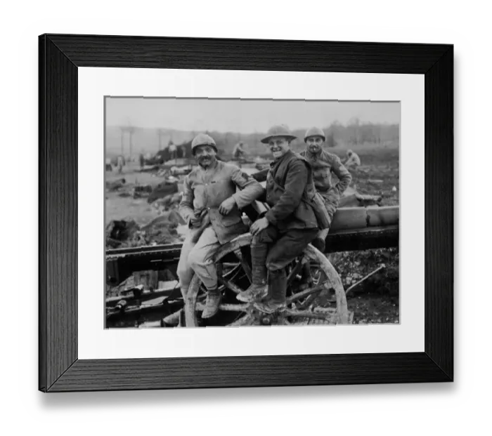Framed Print : British and French gunners, Western Front, WW1 Framed Print : British and French gunners, Western Front, WW1