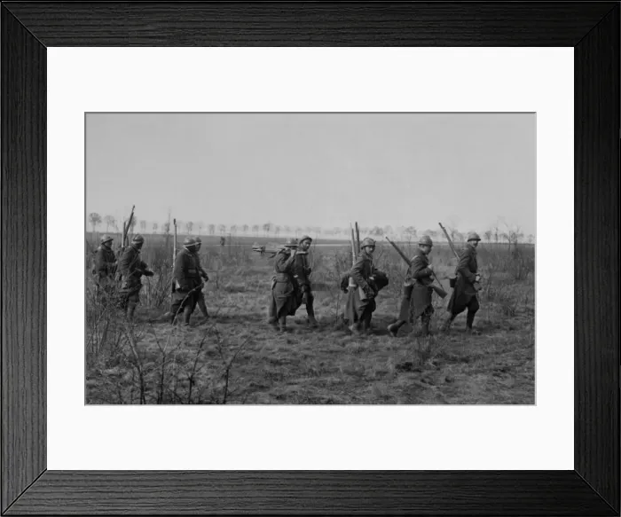 Framed Print : French troops moving up, Western Front, WW1