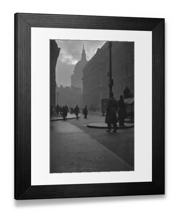 Framed Print : Foggy day in London Framed Print : Foggy day in London