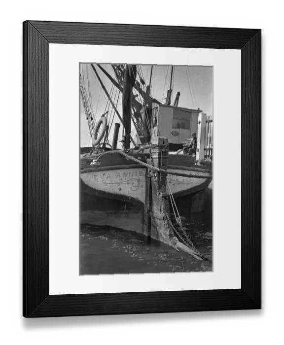 Framed Print : View of a boat in harbour Framed Print : View of a boat in harbour