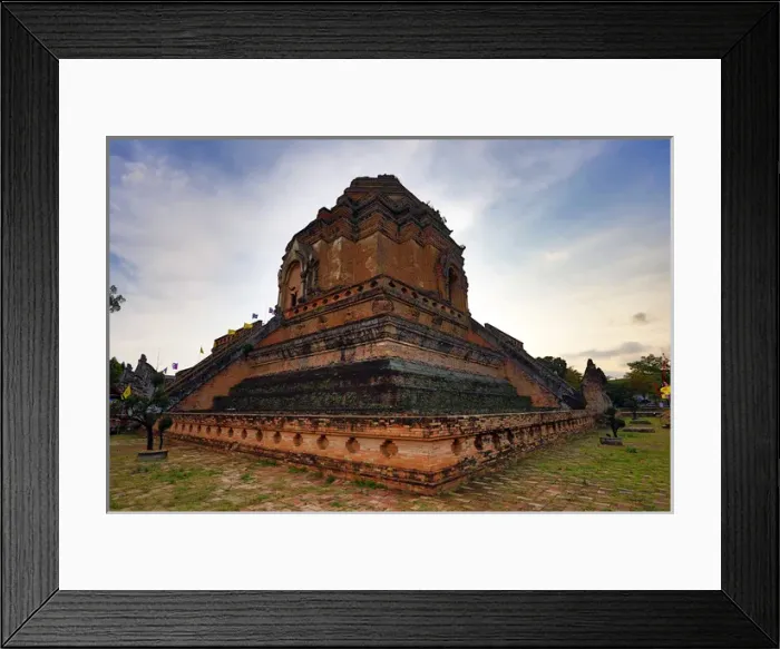 Framed Print : Stupa, Wat Chedi Luang temple, Chiang Mai, Thailand Framed Print : Stupa, Wat Chedi Luang temple, Chiang Mai, Thailand