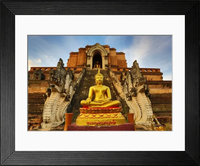 Framed Print : Gold Buddha, Wat Chedi Luang temple, Chiang Mai Framed Print : Gold Buddha, Wat Chedi Luang temple, Chiang Mai
