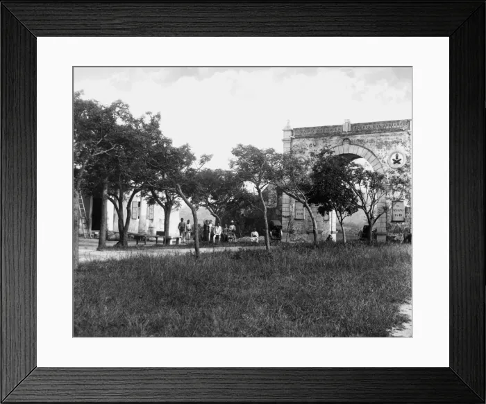 Framed Print : Archway at Macau, China Framed Print : Archway at Macau, China