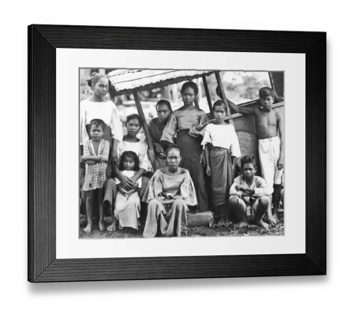 Framed Print : Women and children, Philippines Framed Print : Women and children, Philippines