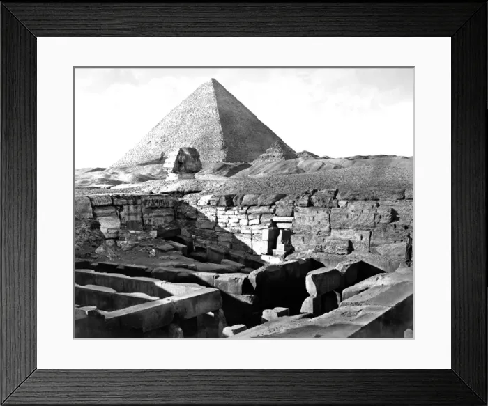 Framed Print : Sphinx and pyramid, Egypt Framed Print : Sphinx and pyramid, Egypt