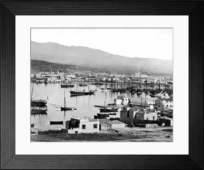 Framed Print : View of Piraeus harbour, Greece Framed Print : View of Piraeus harbour, Greece