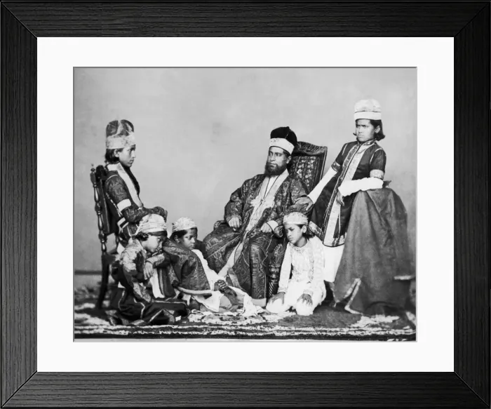 Framed Print : Mogul family, India Framed Print : Mogul family, India