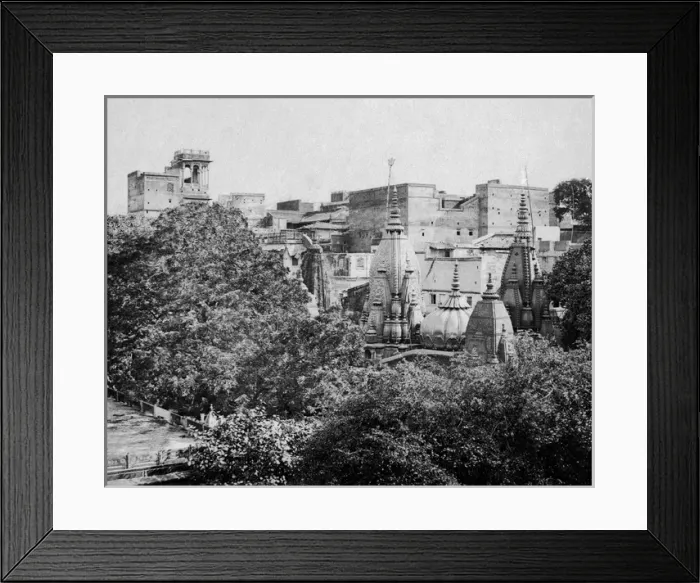 Framed Print : Golden Temple, Benares (Varanasi), India Framed Print : Golden Temple, Benares (Varanasi), India