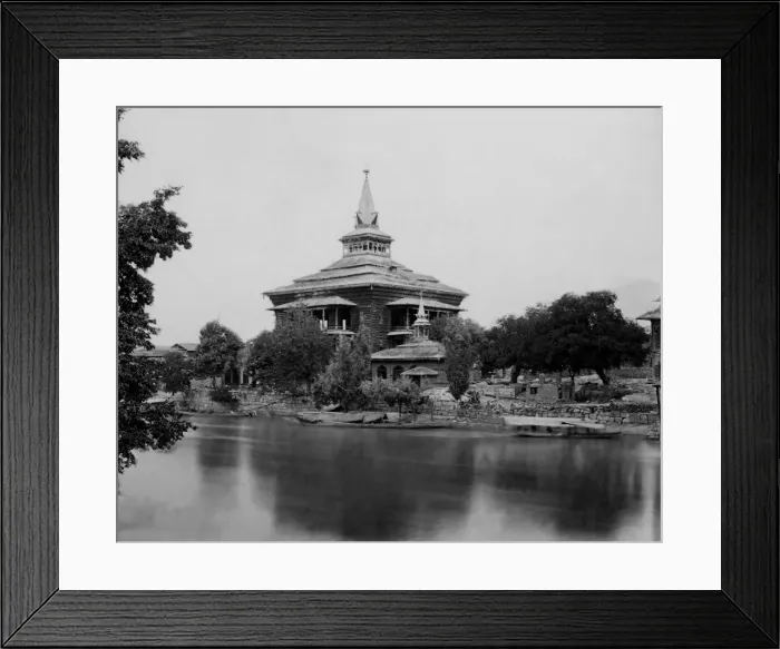 Framed Print : Shah Hamdan Masjid, Srinagar, India Framed Print : Shah Hamdan Masjid, Srinagar, India