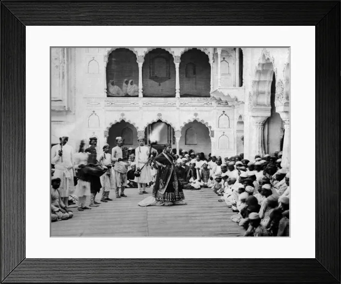 Framed Print : Nautch woman dancing, India Framed Print : Nautch woman dancing, India