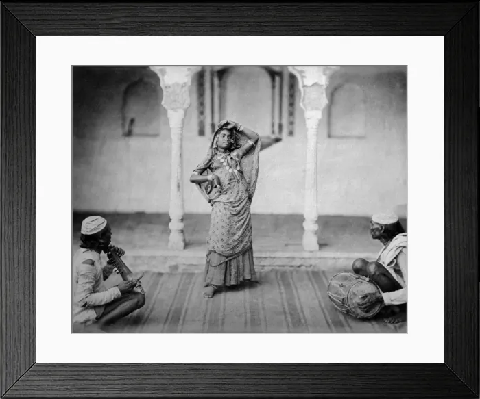 Framed Print : Nautch woman dancing, India Framed Print : Nautch woman dancing, India
