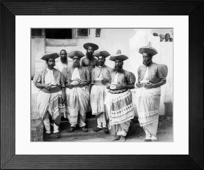 Framed Print : Native Chiefs, Ceylon (Sri Lanka) Framed Print : Native Chiefs, Ceylon (Sri Lanka)