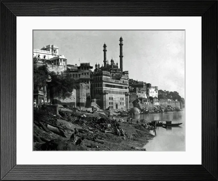 Framed Print : Benares (Varanasi), Uttar Pradesh, India Framed Print : Benares (Varanasi), Uttar Pradesh, India