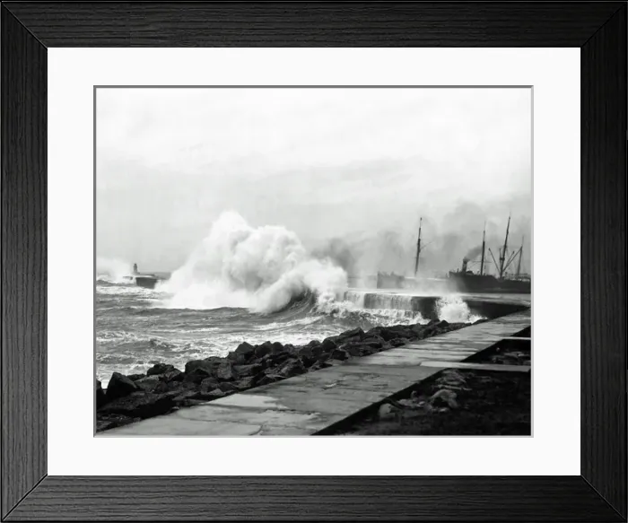 Framed Print : Breakwater at Colombo, Ceylon (Sri Lanka) Framed Print : Breakwater at Colombo, Ceylon (Sri Lanka)