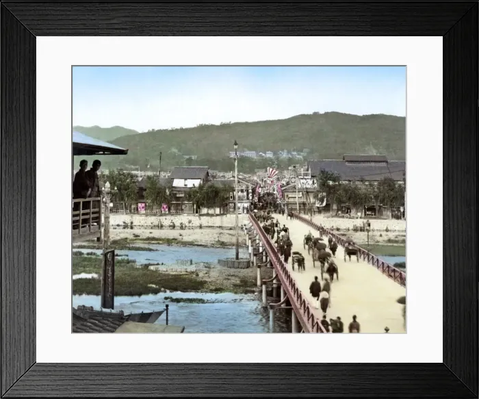 Framed Print : Shijio Iron Bridge, Kyoto, Japan Framed Print : Shijio Iron Bridge, Kyoto, Japan