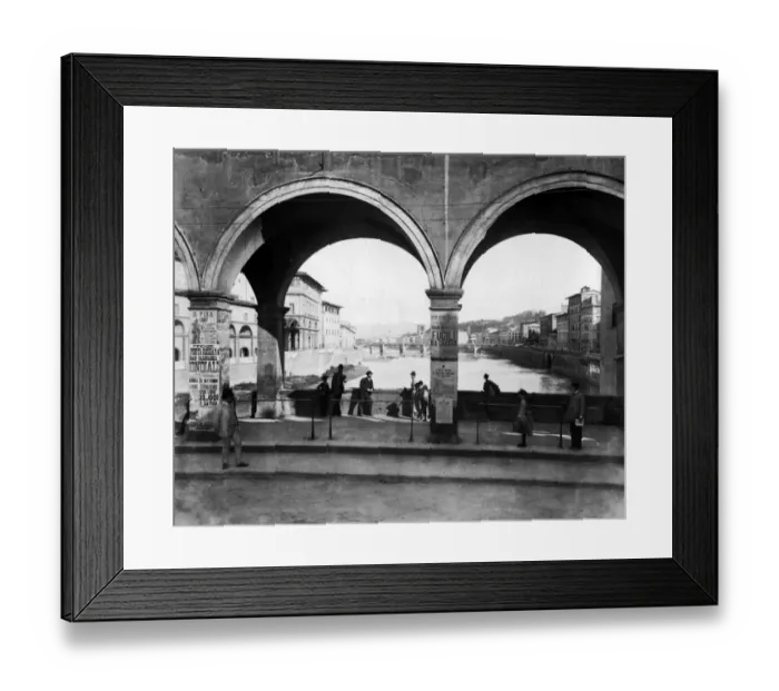 Framed Print : Ponte Vecchio and River Arno, Florence, Italy Framed Print : Ponte Vecchio and River Arno, Florence, Italy