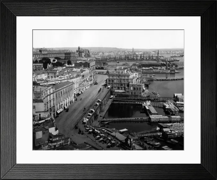 Framed Print : Waterfront, Naples, Italy Framed Print : Waterfront, Naples, Italy