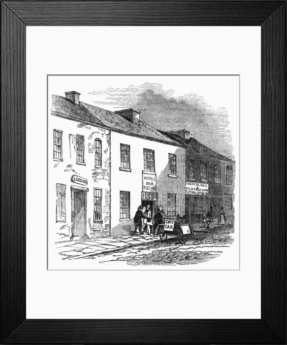 Framed Print : Cahirciveen Hotel Framed Print : Cahirciveen Hotel